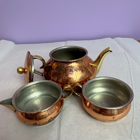 Vintage Tagus Portugal Stackable Copper/Brass Teapot Set with Creamer, Cup, Lid - Picture 10 of 11